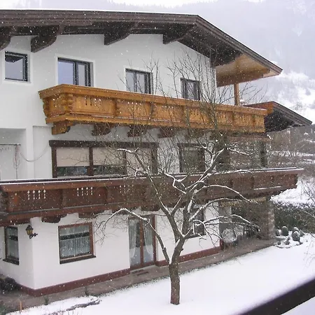 Haus Ager דירה תיירזה